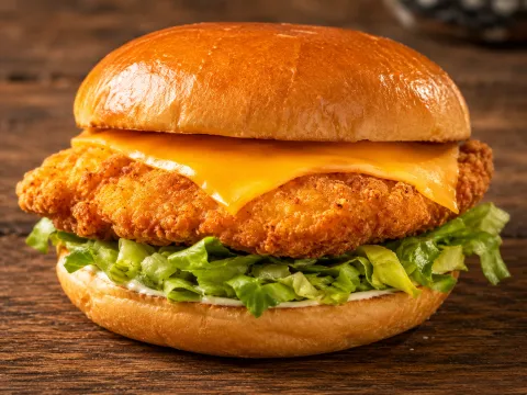 Pollo Pané con Queso